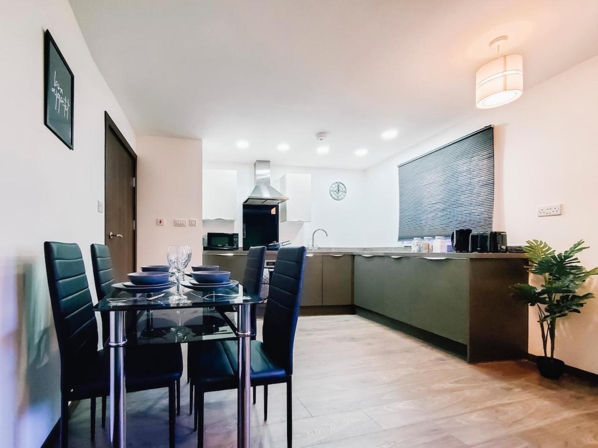Near Nec, Bhx, Bullring & Solihull *